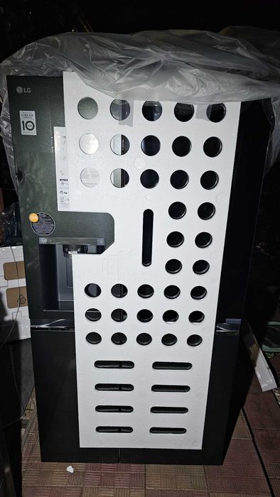 Firigider si congelator LG GSXV91MCAE, No Frost 635 l nou desigilat