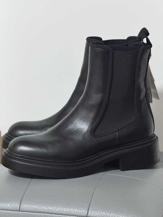 Черни боти на Zara