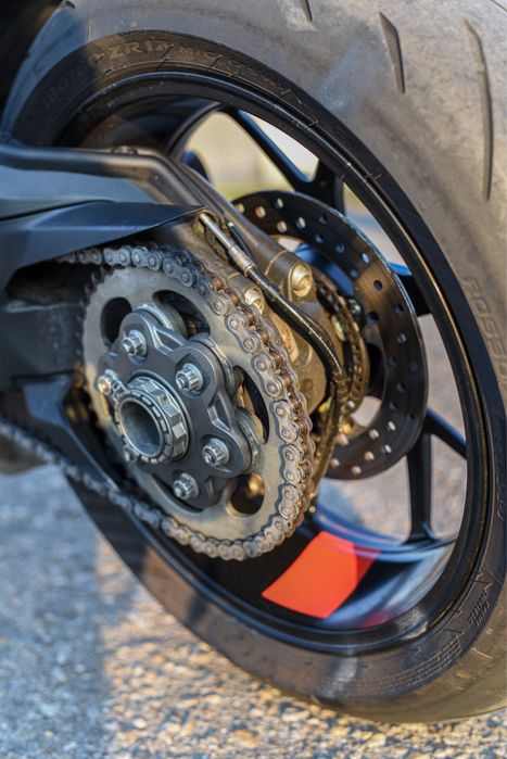 Ducati streetfighter v2 stormgreen  2023