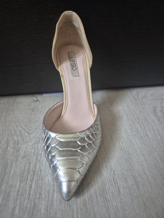 Vând pantofi IL PASSO, piele, 36