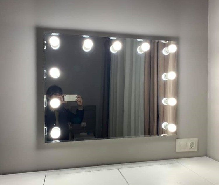 Огледало без рамка с вградено осветление "Shine"