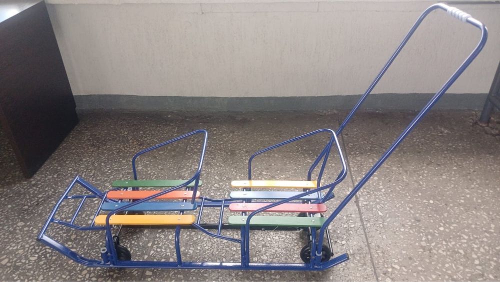 Санки новые доя детей