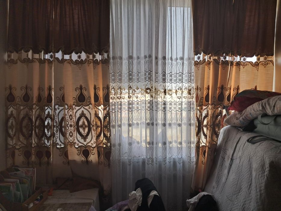 Продаётся шторы 4000