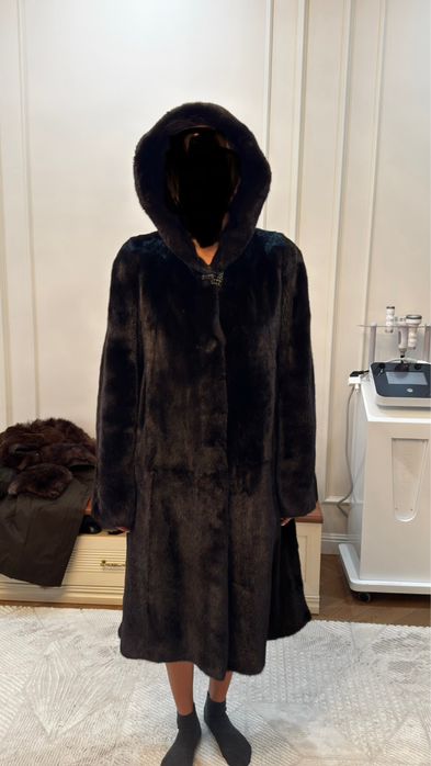Продаю Норковую шубу BlackGlama в отличном состояние