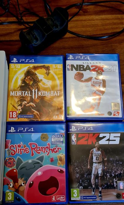 PS 4 Pro , 1 TB , 2 controllere + 4 jocuri , încărcător  dublu