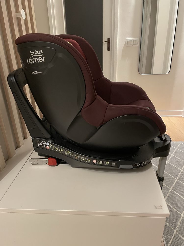 Scaun auto Britax Romer cu Isofix (copil 0-4 ani)