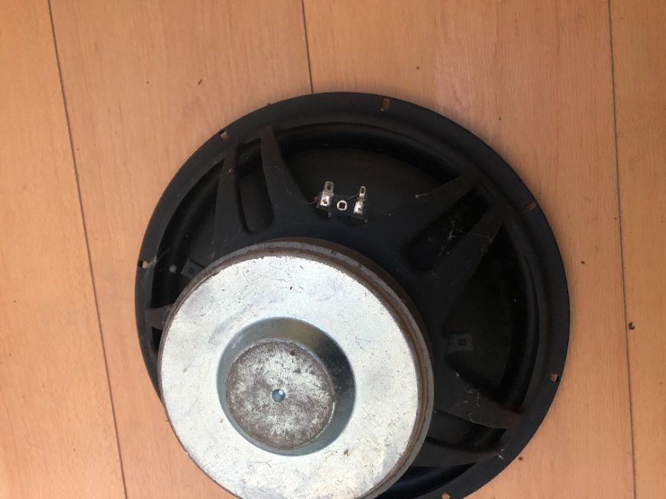 Vand Subwoofer RENKFORCE si MTX Audio - 600 w