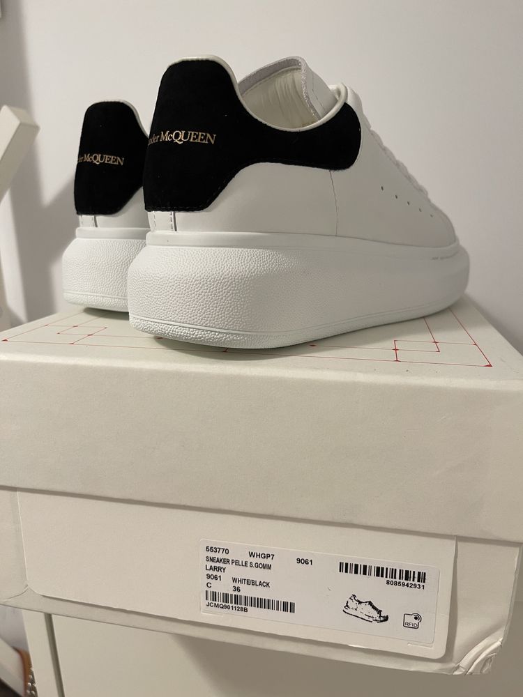 Adidasi Alexander Mcqueen masura 37