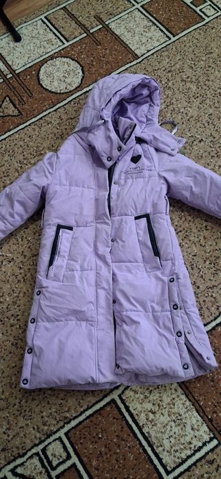 Зимняя тепленькая курточка на девочку