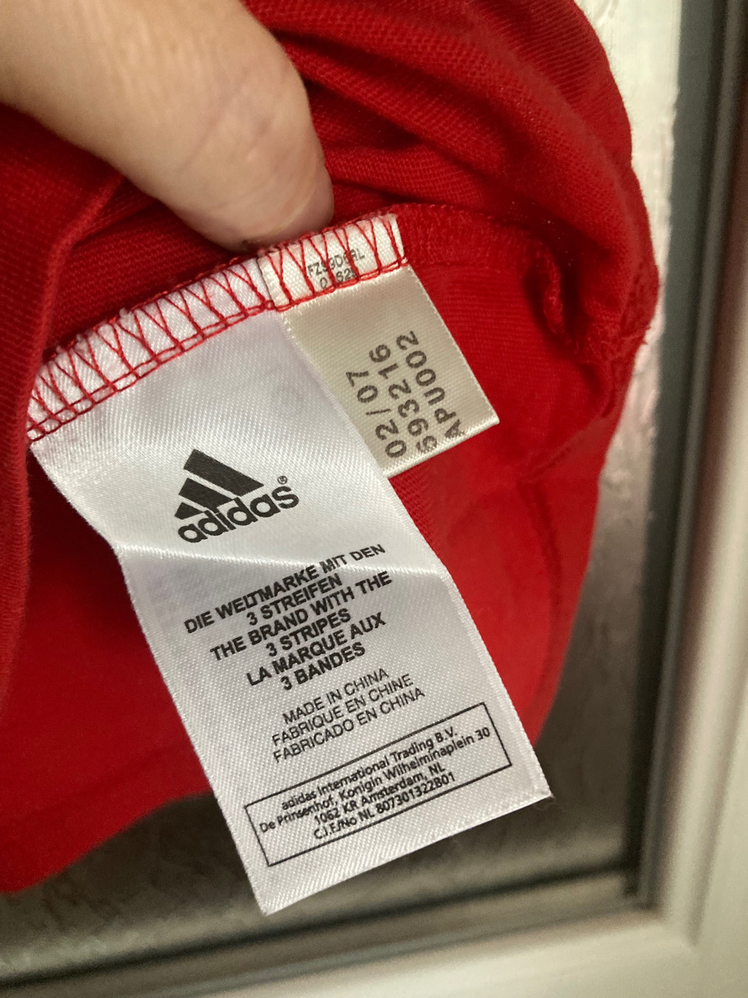 Tricou Adidas de colecție!