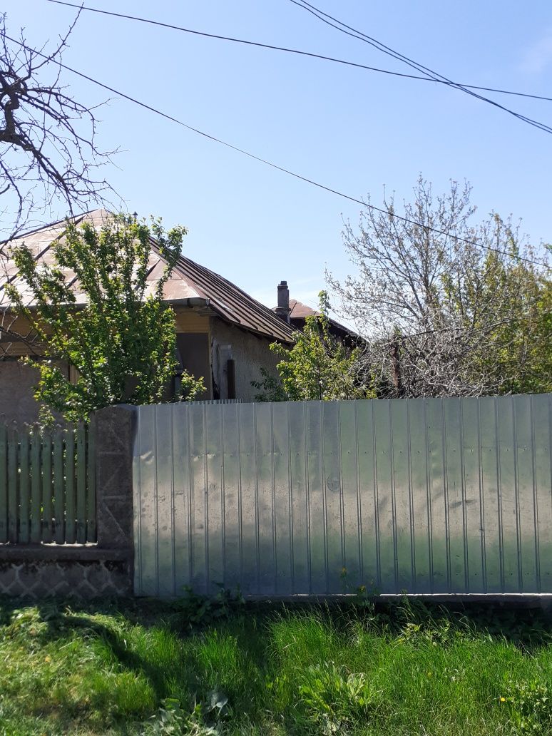 Vând casa Satu Nou, Panciu. 65 mp, apa, energie electrică,  canalizare