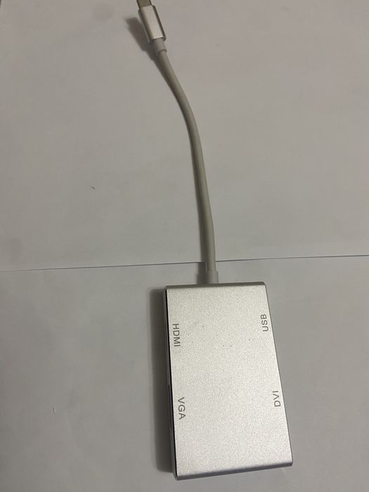 Convertor 4 in 1 USB de tip C la VGA / DVI 4K / HDMI 4K / USB