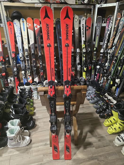 Schiuri Atomic G9, 152cm.