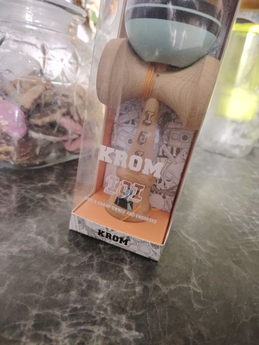 Krom kendama IJI DJ pro model