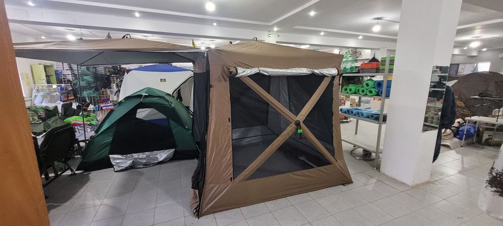 Палатка 2.4х2.4 с полом новая