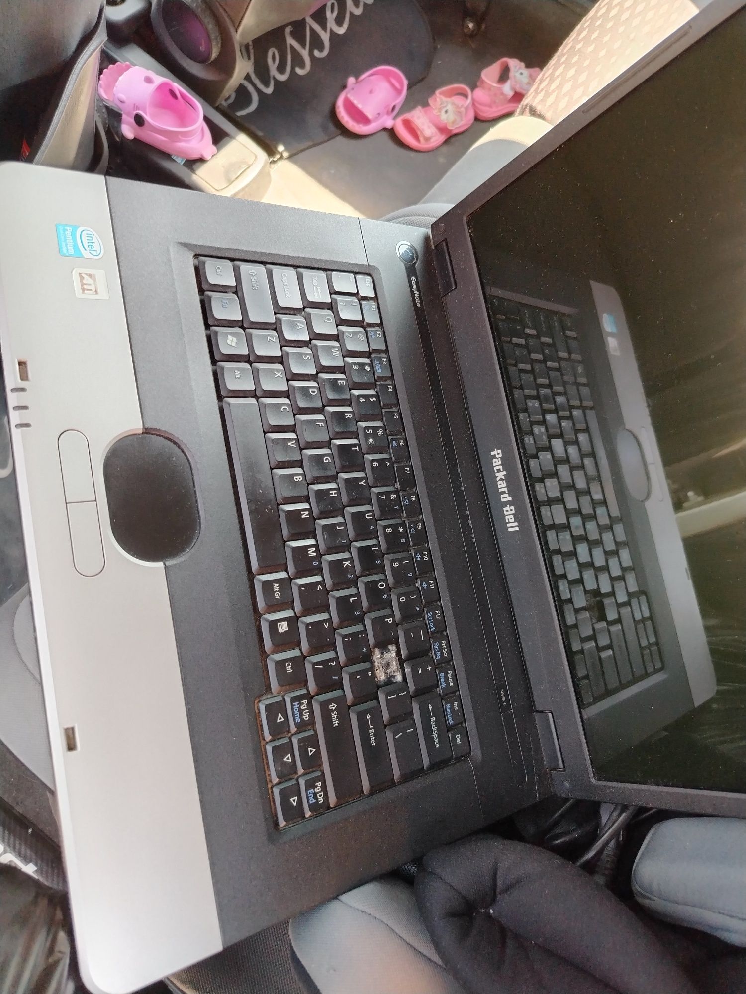 Packard bell        .