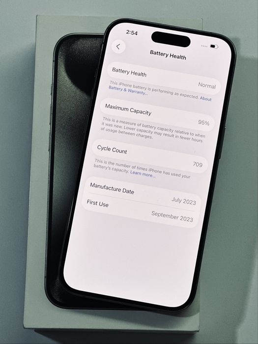 iPhone 15 Pro Titanium 256GB 95% battery