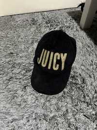 Шапка Juicy Couture