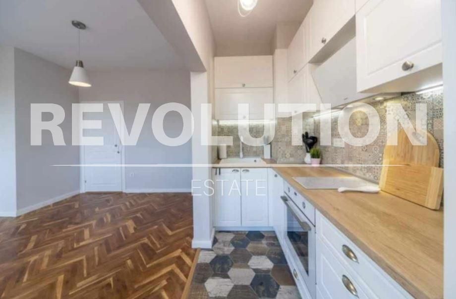 Дава се под наем Двустаен апартамент в Варна, Колхозен пазар - 59 кв.м за 500 € - Снимка #2