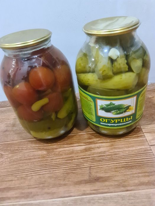 Солёные    огурцы