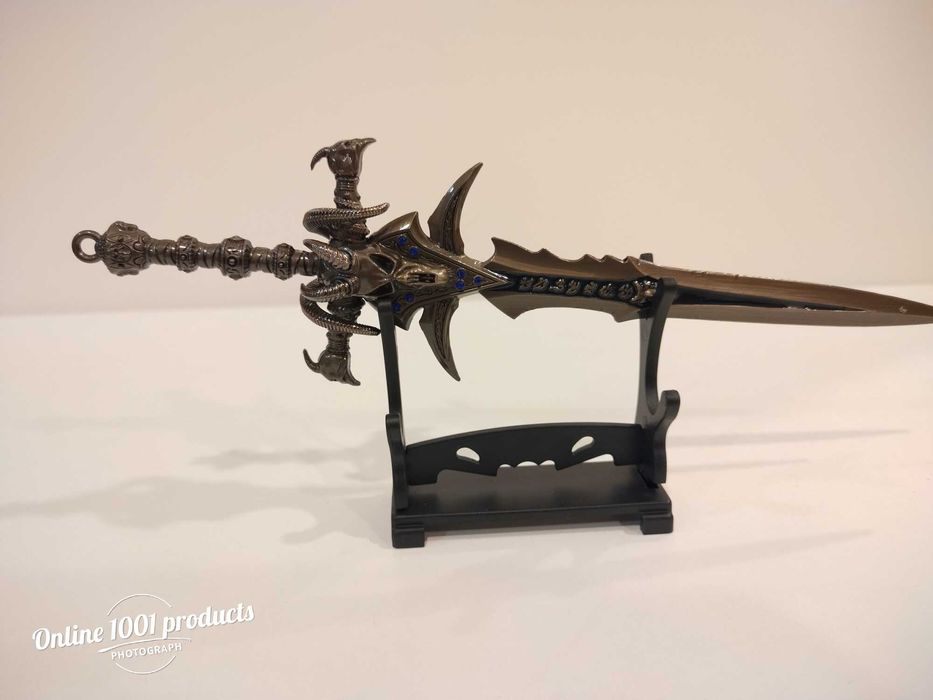Меч “Frostmourne”