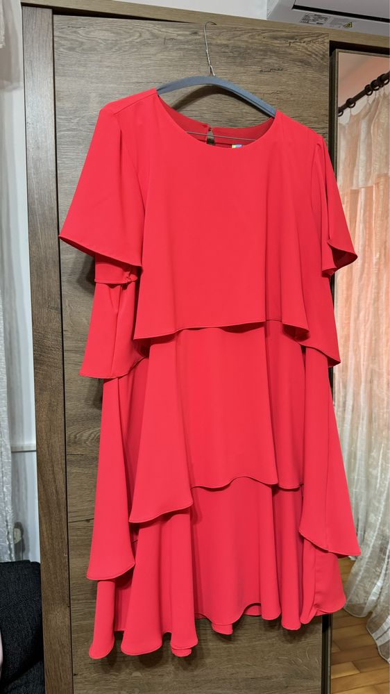 Rochie rosie eleganta