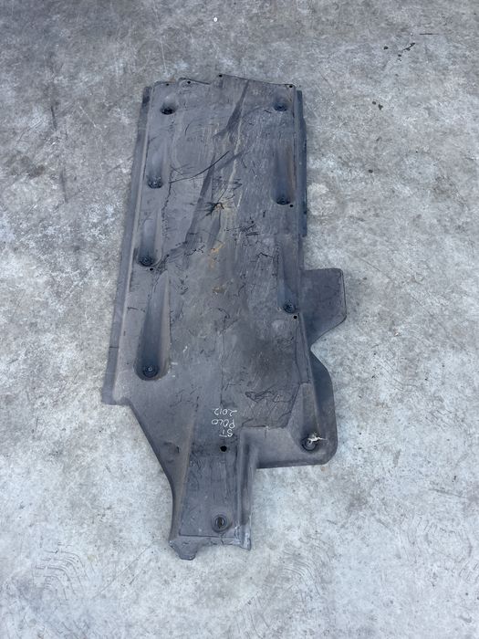 scut lateral stanga volkswagen polo 2.0 motorina 2012