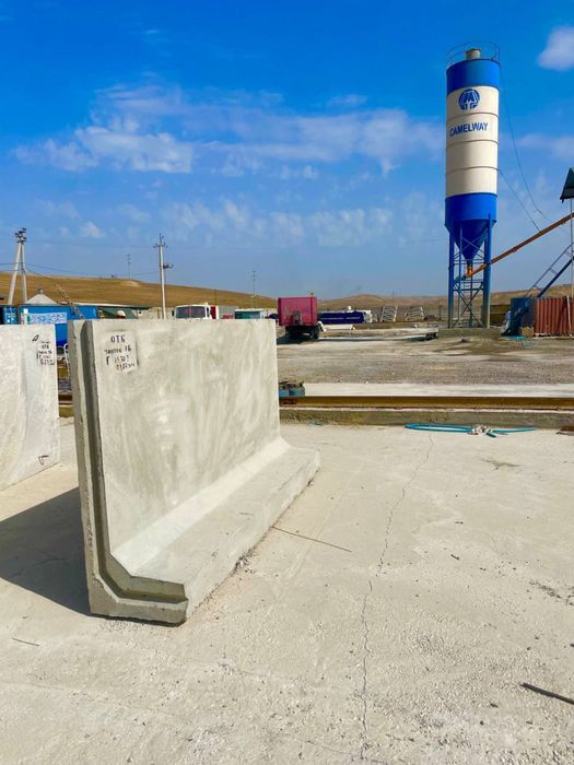 Г образни блок 1.5 метр ва 2метрлик эни 3метр.