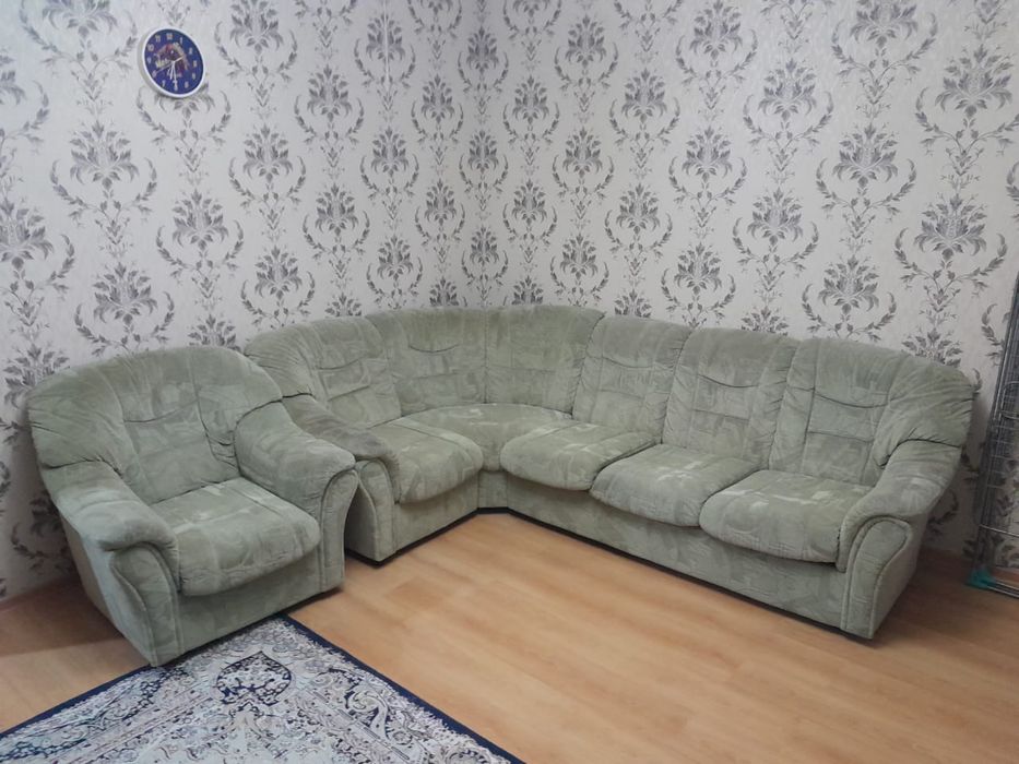Продам диван с кресло
