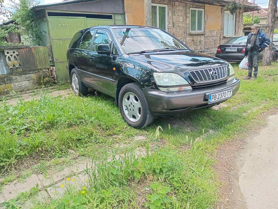 Джип Lexus RX 300