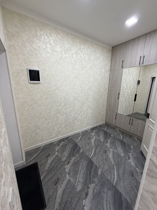 сдам квартиру на против торгового центра Сампи