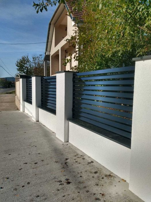 Garduri si porti din panouri stil jaluzele si alte modele disponibile