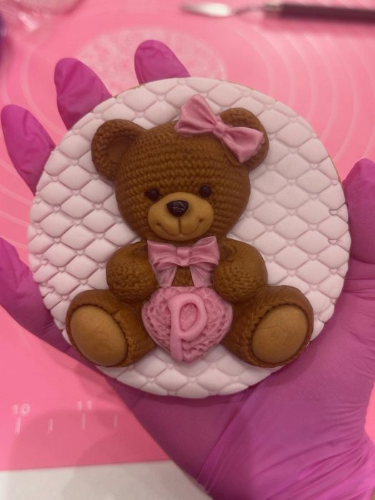 Ръчно изработени медени бисквити с фондан