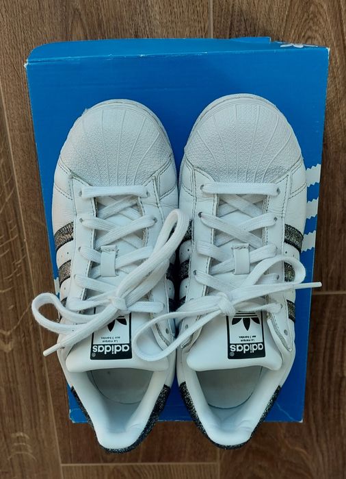 Adidas Superstar оригинални дамски – размер US 6