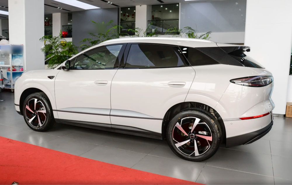 BYD Sea Lion 06 Full 605 km Жемчуг  цвет в Наличии