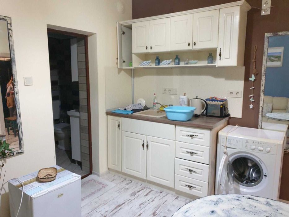 Дава се под наем Двустаен апартамент в Бургас, Център - 47 кв.м за 61.2 € - Снимка #3