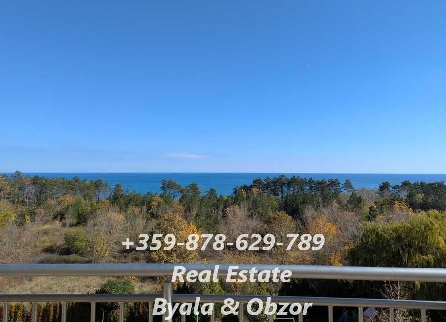 Трсиатен апартамент с големи терас с морска гледка в Обзор