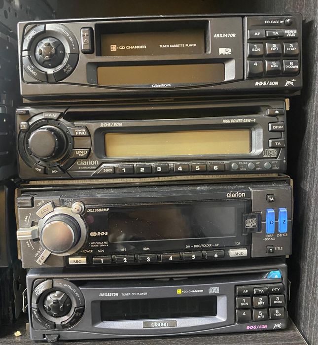 Playere auto Clarion top old school