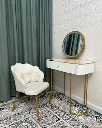 Туалетный столик