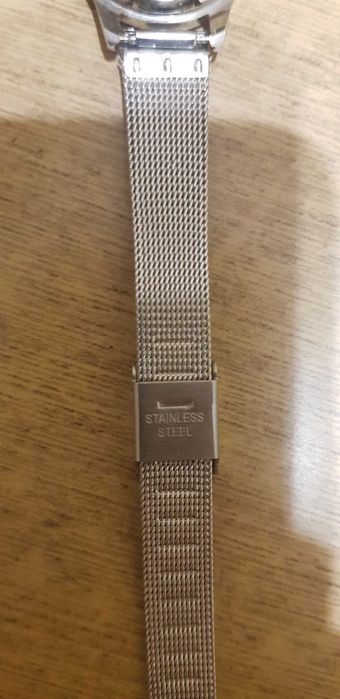 Дамски часовник с айфелова кула