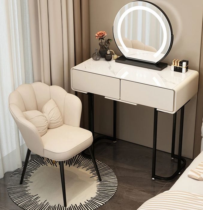 Туалетный столик 80х45х76 за 94 000тыс