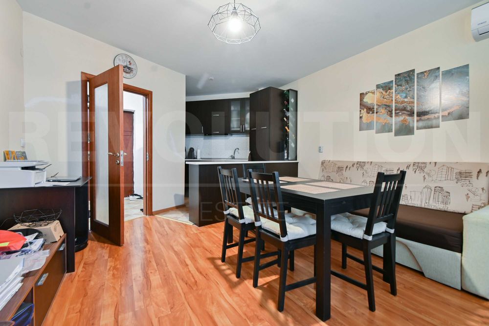 Продава се Двустаен апартамент в София, Студентски град - 65 кв.м за 3231 €/кв.м - Снимка #2