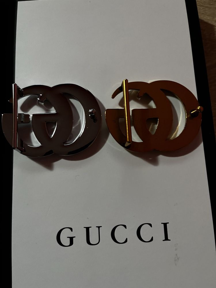 Vand curea Gucci cu 2 inchizatoare 110cm