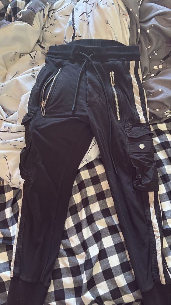 Vand pantaloni vagabond
