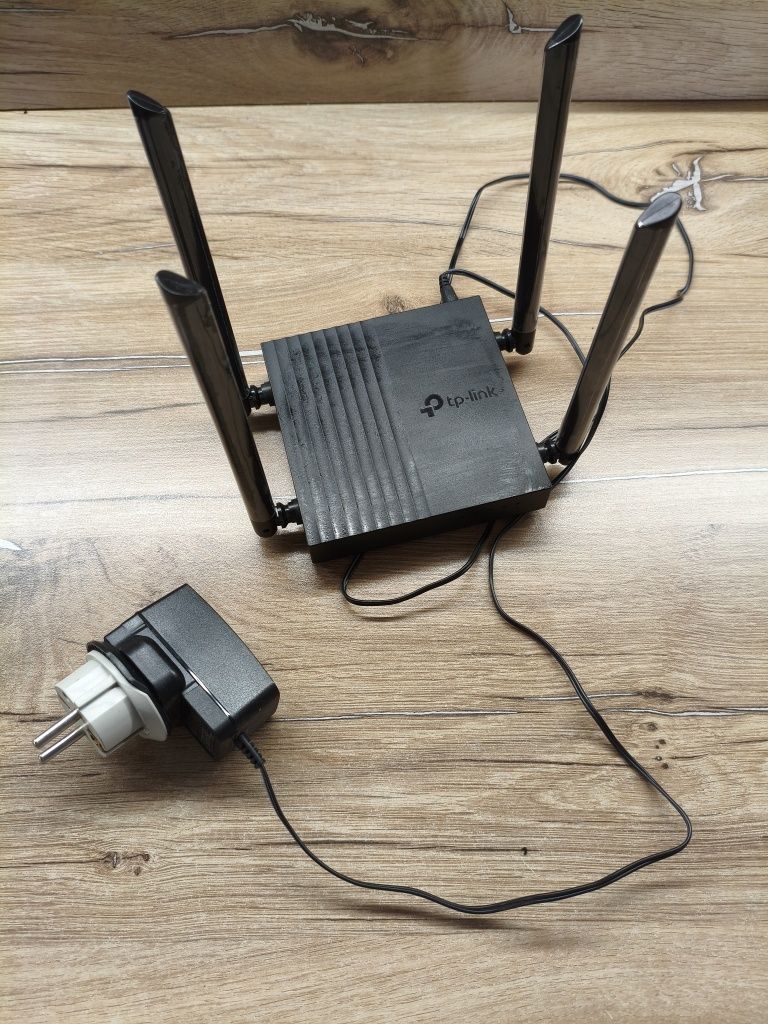 Роутер TP-Link Archer C64, 4 антенны