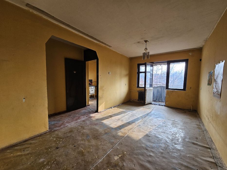 2 хоналик квартира сотилади киргилида