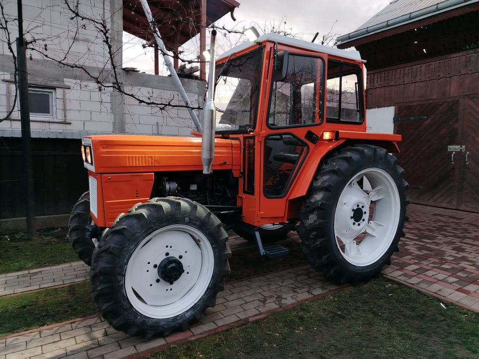 Vând tractor UTB DT 640