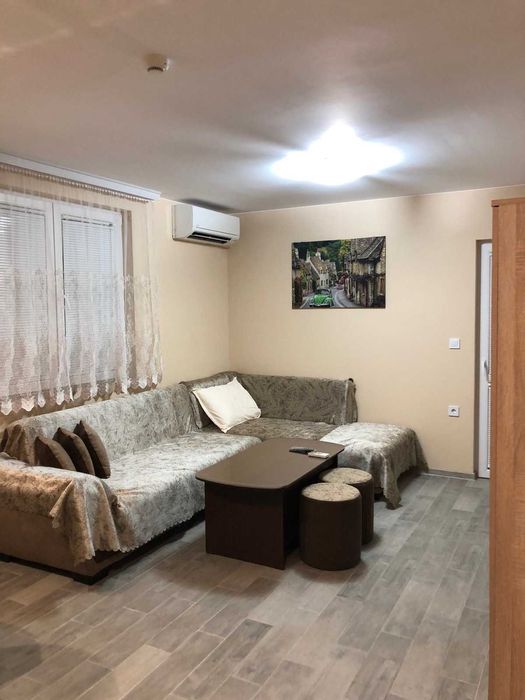 Двустаен напълно обзаведен апартамент под наем в центъра на Свиленград