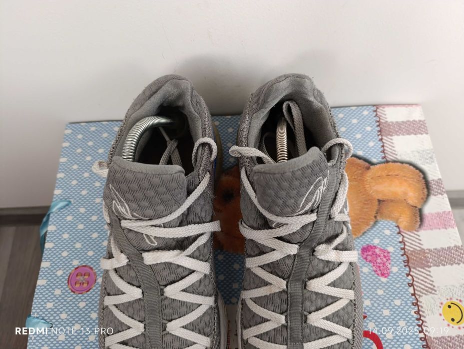''Nike Lebron XVII Low''оригинални маратонки 44 номер