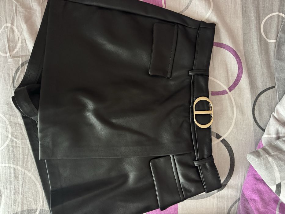 Кожена и дънкова пола